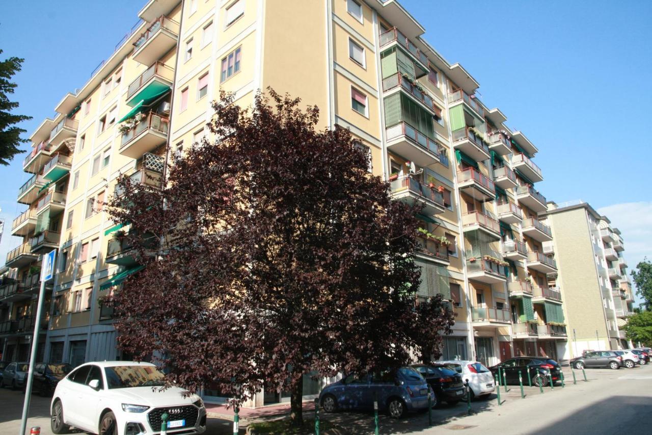 La Casa Di Nina Apartamento Mestre Exterior foto